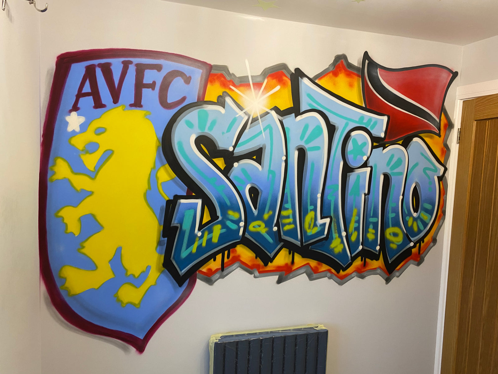 Photo Wallpaper Street Art - Purple graffiti on a colorful background on a  white brick wall - bimago, image size:1600x1200