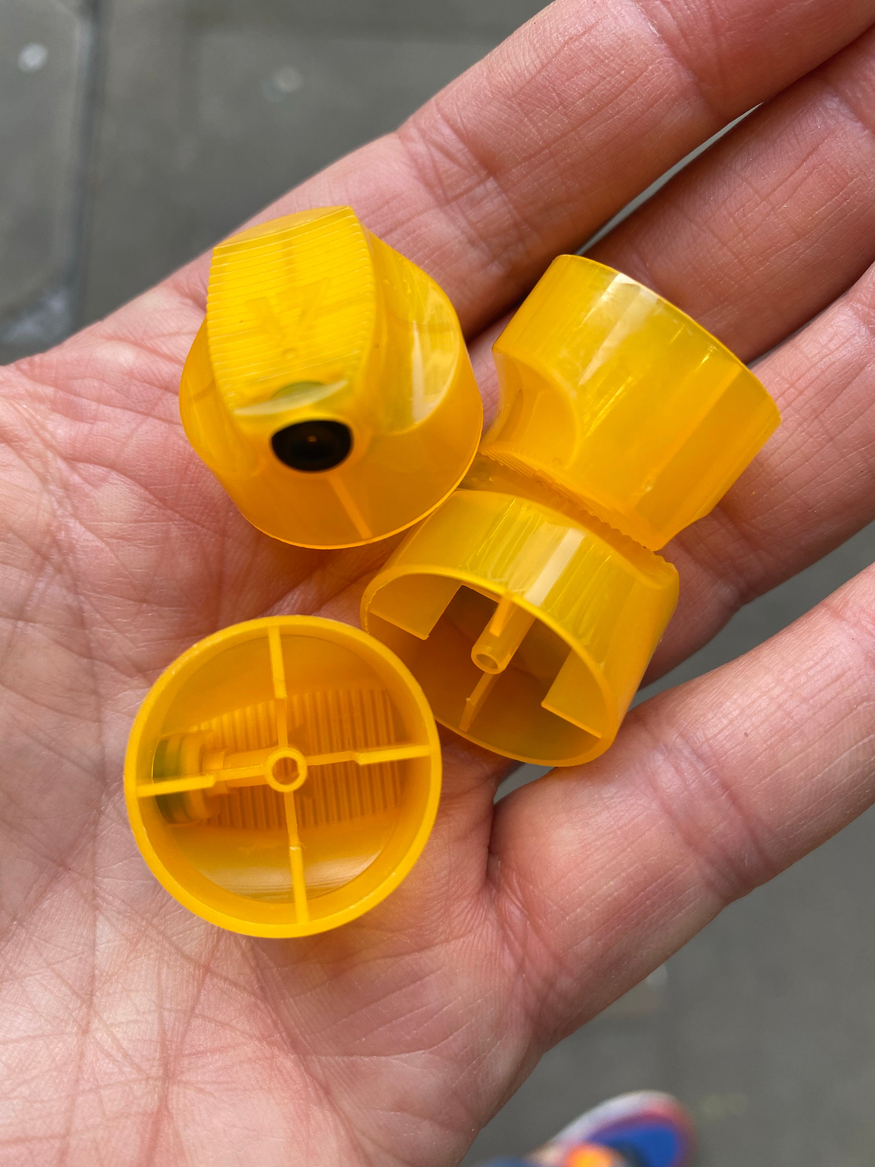 YELLOW BANANA caps x 4